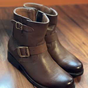Frye Vicky Engineer Booties, Size 7.5, Cognac